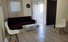Anastasia'S & Despoina'S Apartment